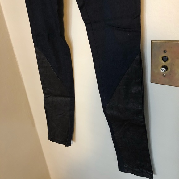 Alice + Olivia Front Zip Denim & Leather Leggings 2 - Picture 3 of 8